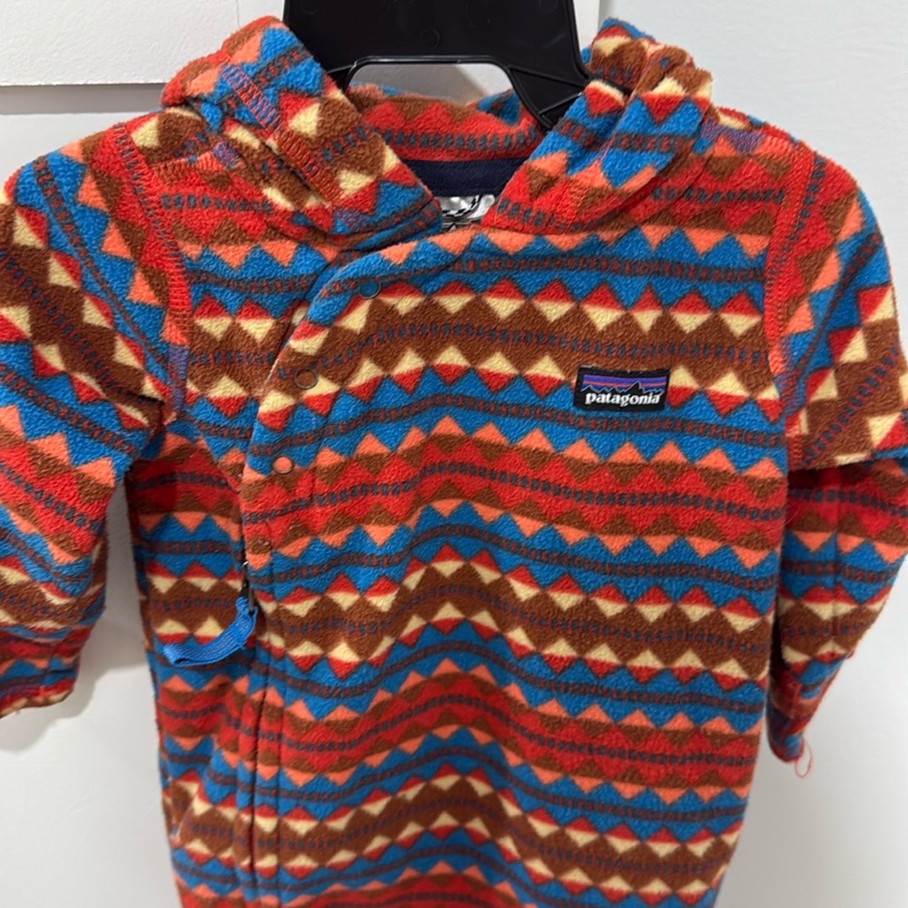 Patagonia baby infant fleece onsie. Size 0-3 months.